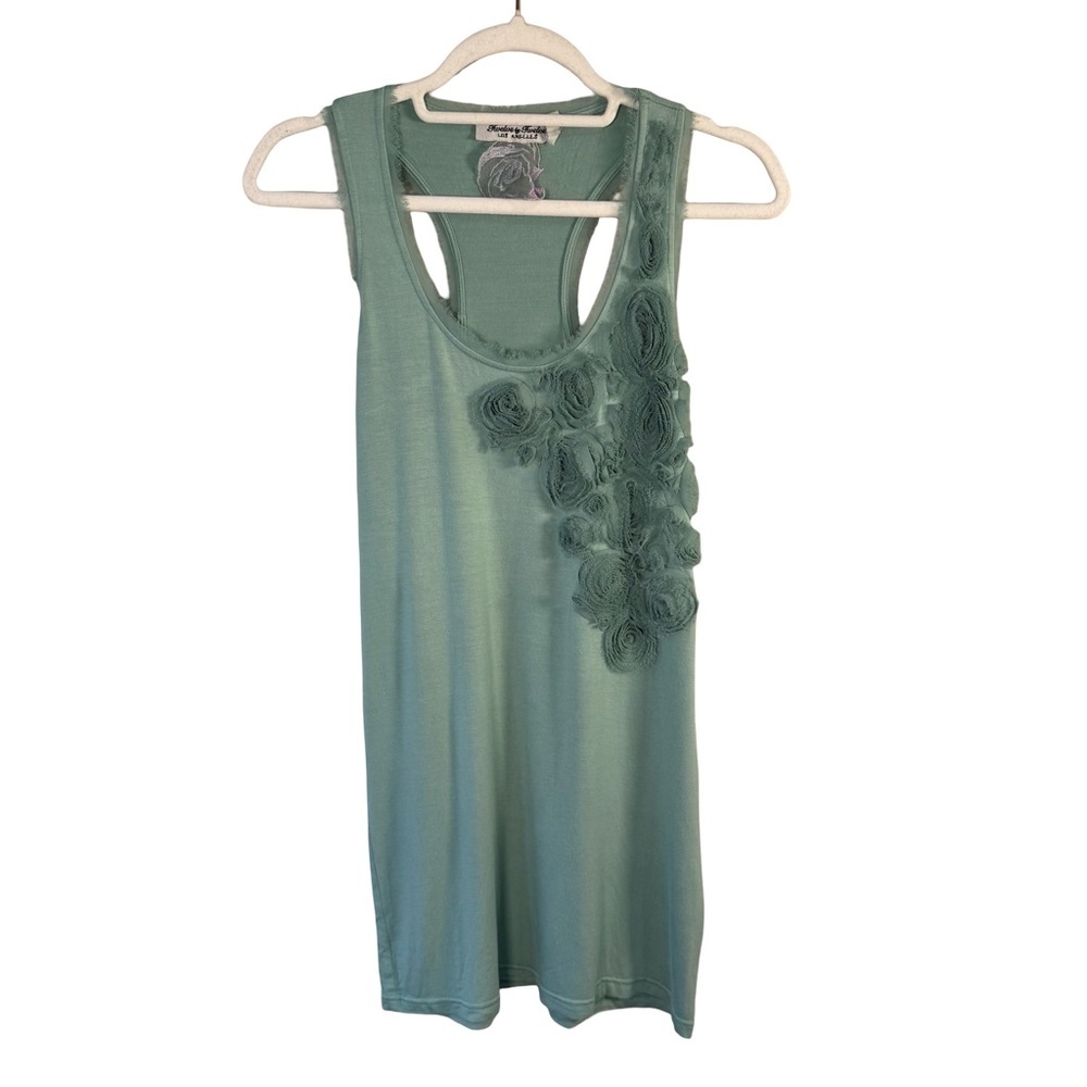 Twelve by Twelve Sage Green Top with Floral Appliqué Size M Feminine Boho